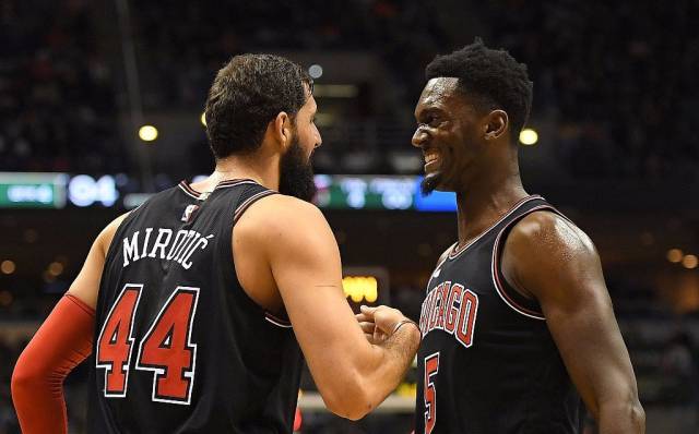 打球的球员 打球的球员