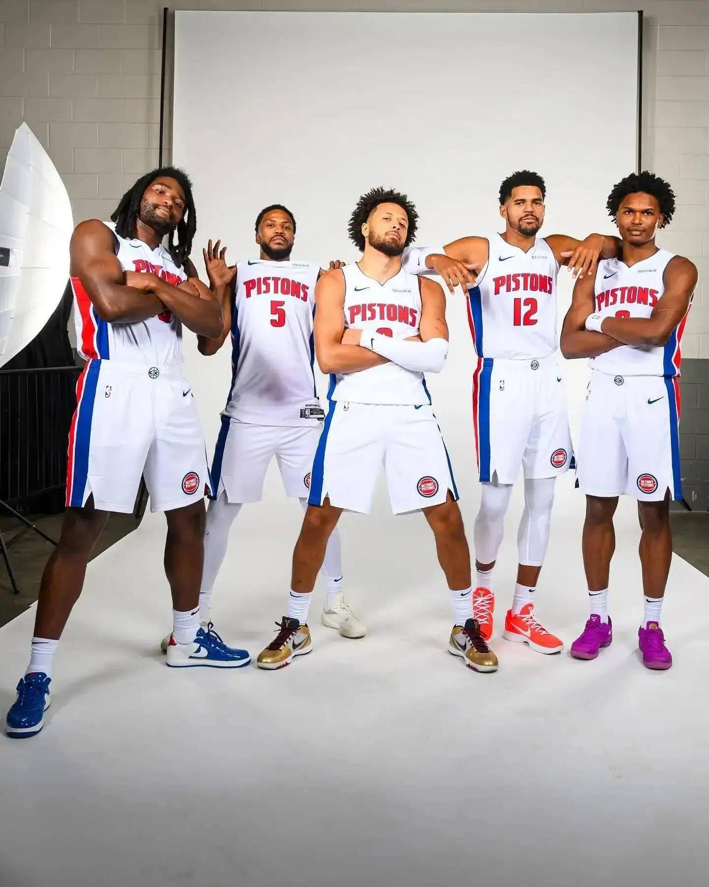 风与他家副 风与他家副